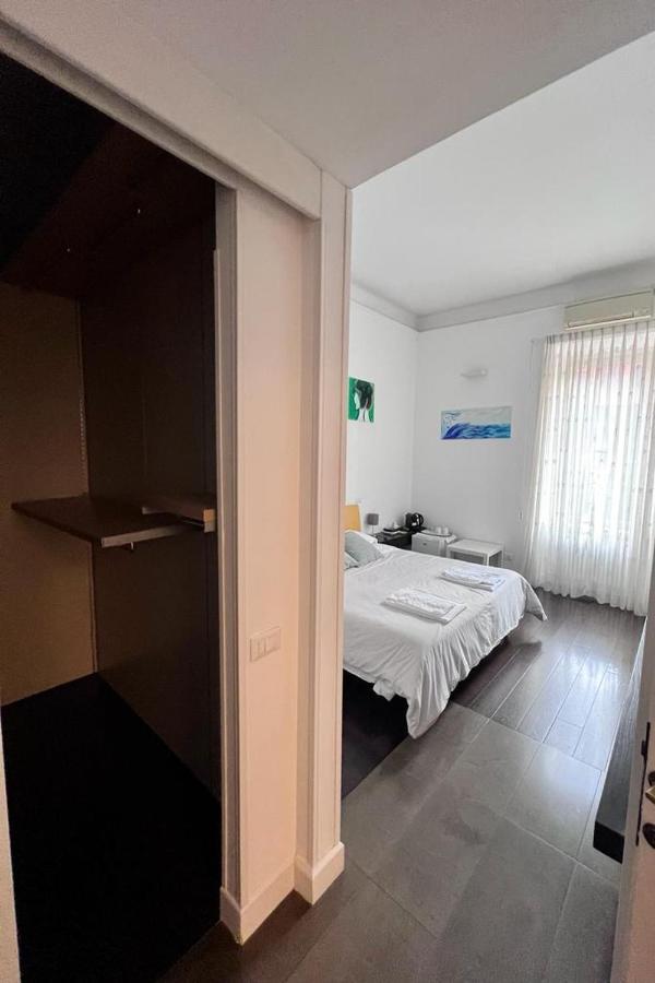 B&B Azuni Home Рим Екстер'єр фото